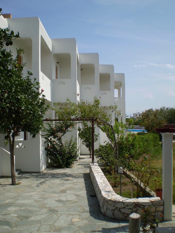Hotel Angela Скирос Екстериор снимка