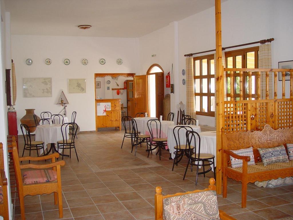 Hotel Angela Скирос Екстериор снимка